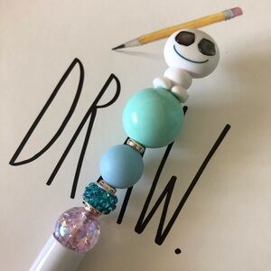 Disney Doorables: Frozen: Snowgie handmade beaded pen
